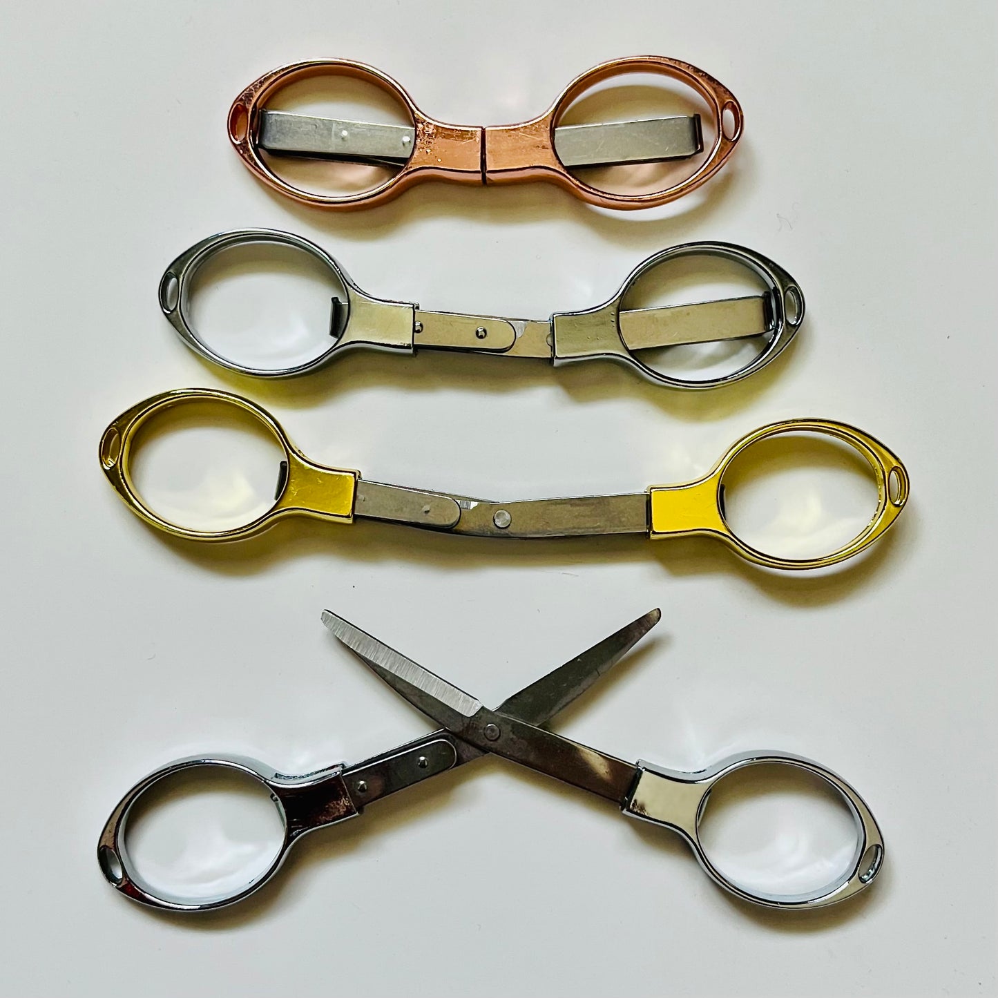 Collapsible Folding Scissors for 2.0