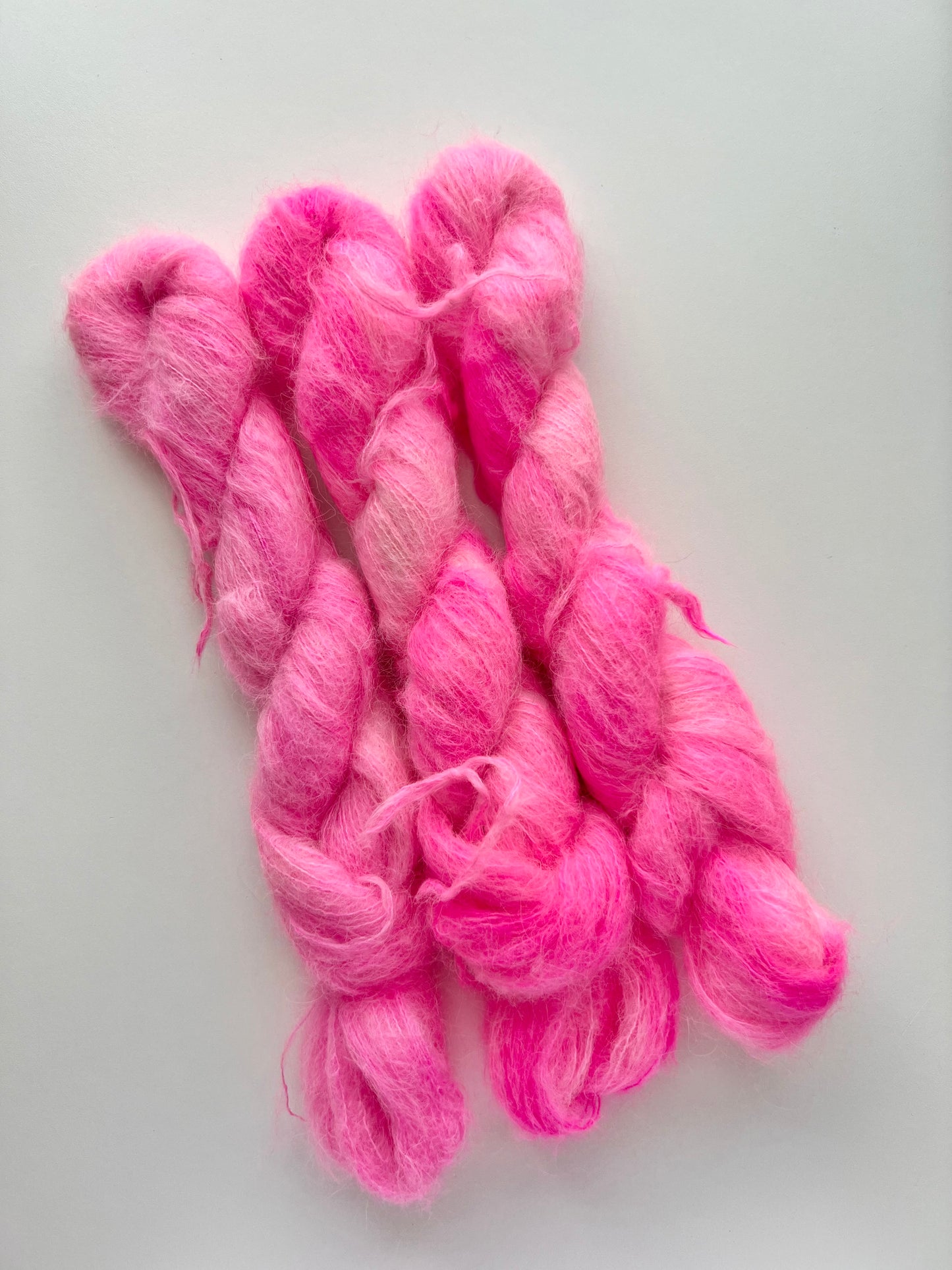 Mini Bar - Dream Suri