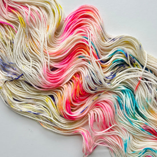 Summer Camp Fibers Marshmallow Hand Dyed DK Yarn - Paloozah