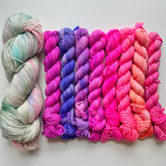 Noelle Cowl Knitting Project Kit