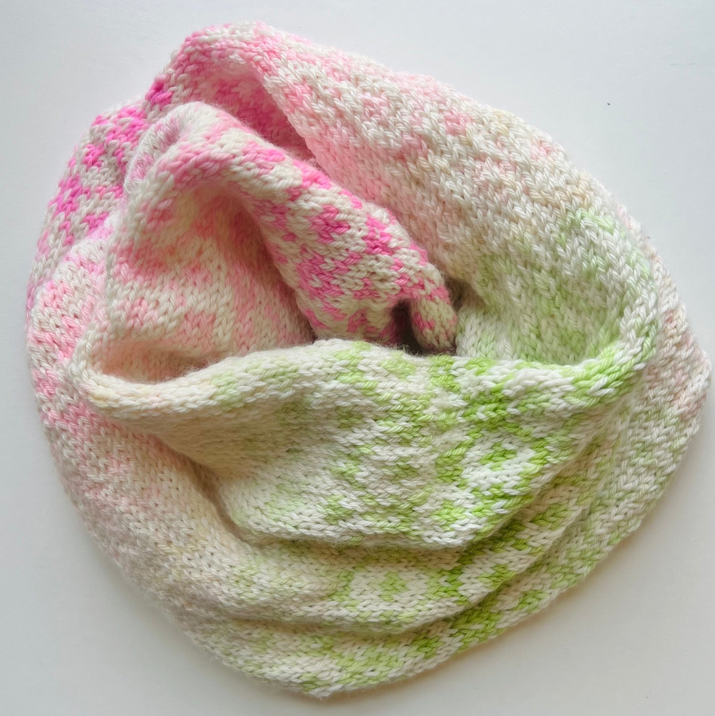 Noelle Cowl Knitting Project Kit - Wicked Good - Limited Edition