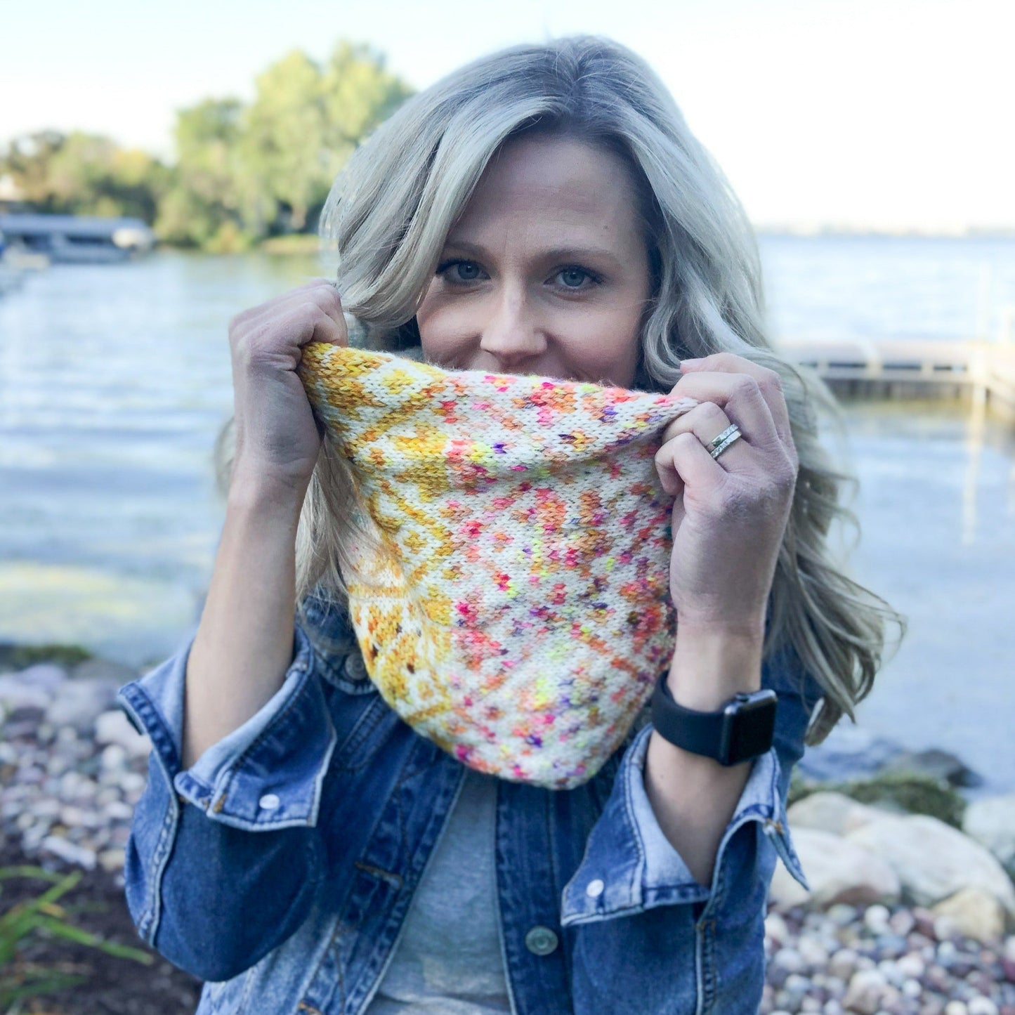Discover Crochet: Scarf Kit – Berry – Friendly Loom