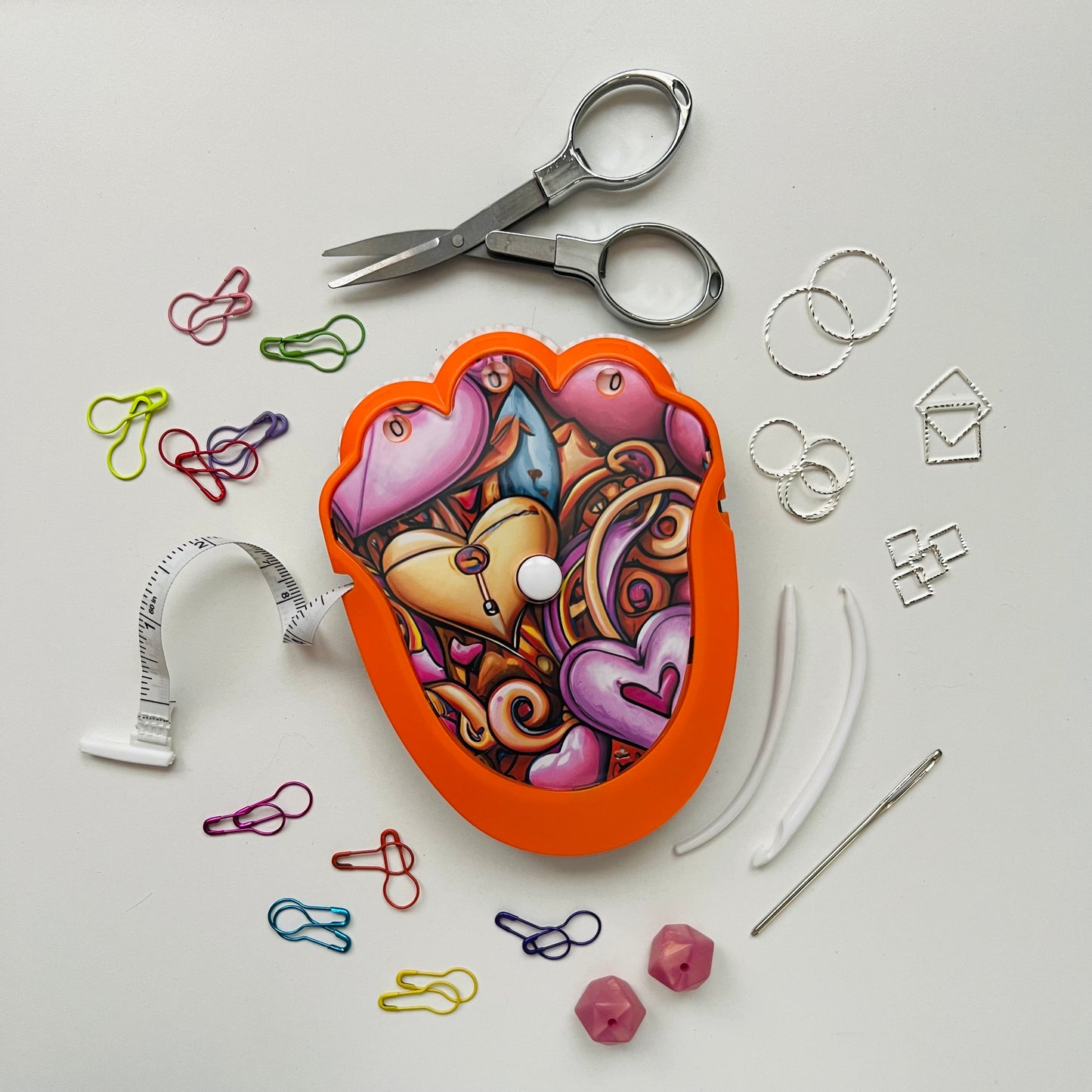 Load image into Gallery viewer, The Knit &amp;amp; Crochet Kit - Knitting &amp;amp; Crochet Tool Kit- Heart You!
